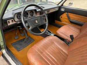 Image 31/80 of Peugeot 504 TI (1976)