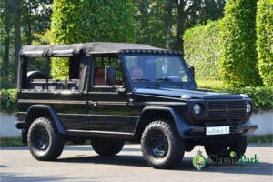Image 7/49 of Mercedes-Benz 230 GE (LWB) (1991)
