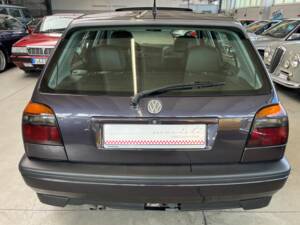 Bild 27/43 von Volkswagen Golf III 2.8 VR6 (1992)