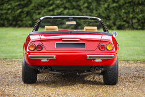 Image 5/40 of Ferrari 365 GTB&#x2F;4 Spyder (1973)