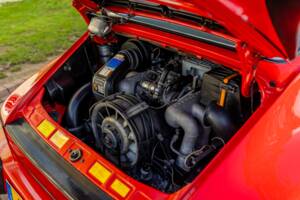 Bild 43/50 von Porsche 911 Carrera 3.2 (1989)