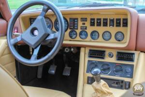 Image 19/22 of Maserati Kyalami (1979)