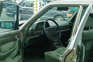 Bild 50/50 von Mercedes-Benz 300 SEL (1986)