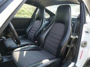 Afbeelding 16/20 van Porsche 911 Carrera 3.2 (1985)