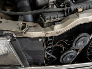 Bild 23/35 von Mercedes-Benz 560 SEC (1987)