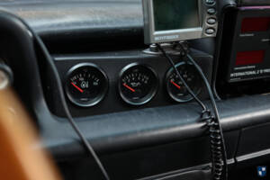 Image 21/80 de BMW 2002 (1975)