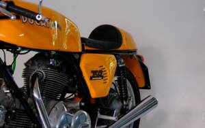 Afbeelding 43/96 van Ducati 750 Sport (1974)