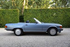 Image 15/47 of Mercedes-Benz 560 SL (1987)