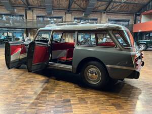 Image 11/30 of Citroën DS 20 Familiale (1970)
