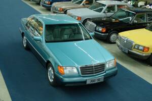 Bild 2/50 von Mercedes-Benz 300 SE (1991)