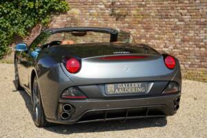 Bild 18/50 von Ferrari California (2010)