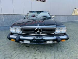 Image 6/32 de Mercedes-Benz 560 SL (1987)