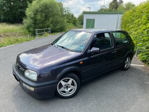 Image 4/13 de Volkswagen Golf III GTI 2.0 (1992)