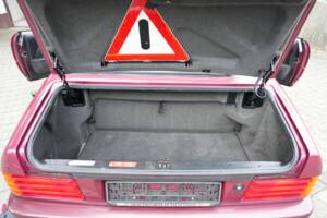 Image 90/95 of Mercedes-Benz 300 SL (1993)