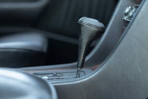 Immagine 32/44 di Mercedes-Benz 200 TE (1992)