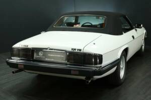 Image 38/50 de Jaguar XJS 5.3 V12 (1992)