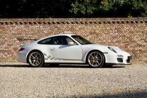 Image 14/50 de Porsche 911 GT3 RS (2010)