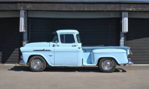 Immagine 2/50 di Chevrolet Apache Stepside (1958)