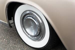 Bild 62/100 von Lincoln Continental Convertible (1965)