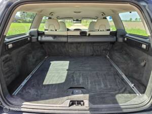 Image 10/44 of Volvo V 70 2.0 T5 (2012)