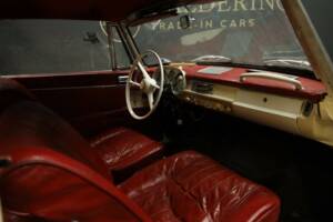 Immagine 35/50 di BMW 503 (1957)