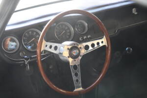 Image 5/28 de Alfa Romeo Giulia GT 1300 Junior (1970)