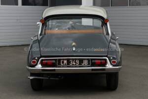 Bild 4/35 von Citroën DS 21 (1968)