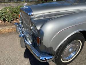 Image 48/50 of Bentley S 2 Continental (1960)