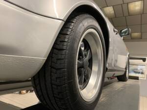 Image 57/132 of Porsche 911 Speedster 3.2 (1989)