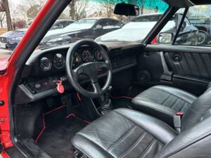 Image 10/20 de Porsche 911 Carrera 3.2 (1985)