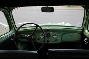 Imagen 4/16 de SIMCA 8 Camionnette (1949)