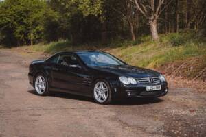 Afbeelding 9/29 van Mercedes-Benz SL 55 AMG (2004)