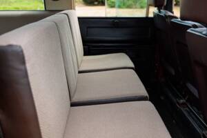 Image 8/50 de Land Rover Defender 110 (1983)