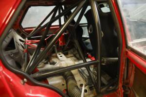 Image 39/50 de Alfa Romeo 75 3.0 V6 QV (1990)