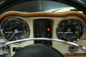 Bild 13/30 von Mercedes-Benz 280 SL (1971)