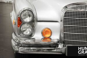 Image 17/48 of Mercedes-Benz 280 SE (1969)
