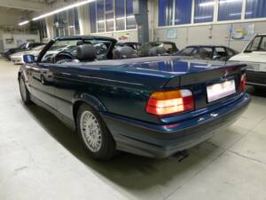 Imagen 26/35 de BMW 328i (1996)