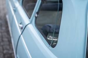 Image 14/66 of Renault R 4 Super (1962)