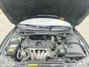 Imagen 31/40 de Volvo V 70 2.4 (2005)