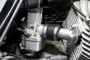 Bild 11/50 von Moto Guzzi V 35 III (1986)