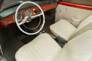 Image 2/19 of Volkswagen Karmann Ghia 1200 (1963)