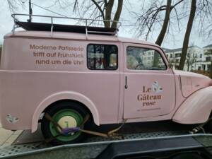 Imagen 14/16 de SIMCA 8 Camionnette (1949)