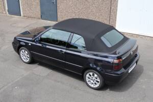 Bild 17/29 von Volkswagen Golf IV Cabrio 2.0 (2002)