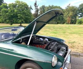 Afbeelding 8/22 van MG MGB (1976)