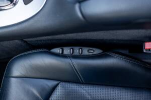 Image 29/50 of Mercedes-Benz CLK 55 AMG (2003)