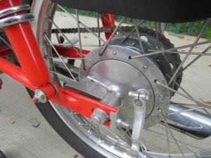 Bild 45/47 von MV Agusta 125 GTL Race (1966)