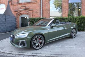 Image 4/19 of Audi A5 2.0 TDI S-Line (2024)