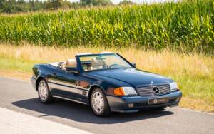 Image 2/44 de Mercedes-Benz 500 SL (1990)