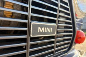 Image 13/22 of Rover Mini Mayfair (1990)