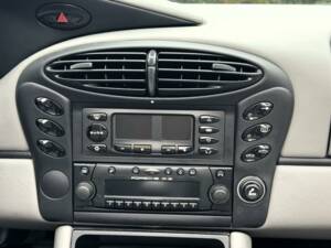 Image 16/34 of Porsche Boxster (2000)